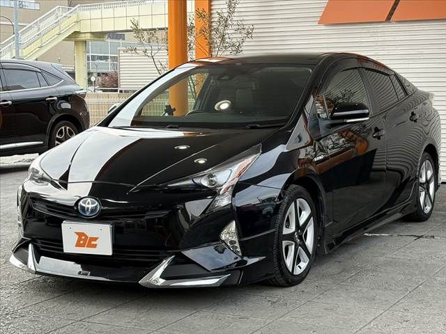 TOYOTA PRIUS 2016