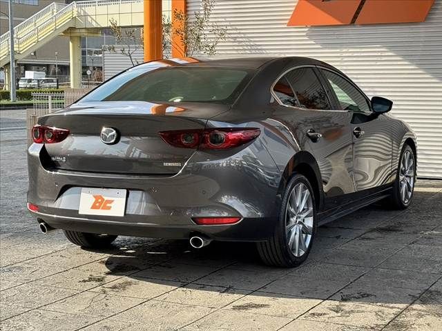 MAZDA MAZDA3 SEDAN 2022