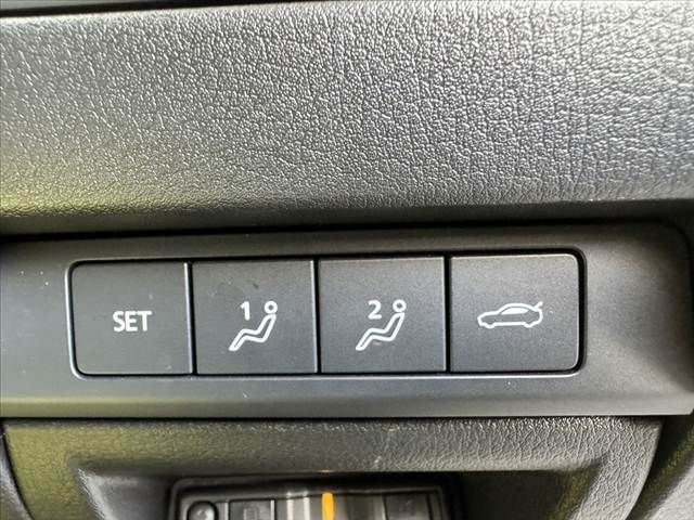 MAZDA MAZDA3 SEDAN 2022