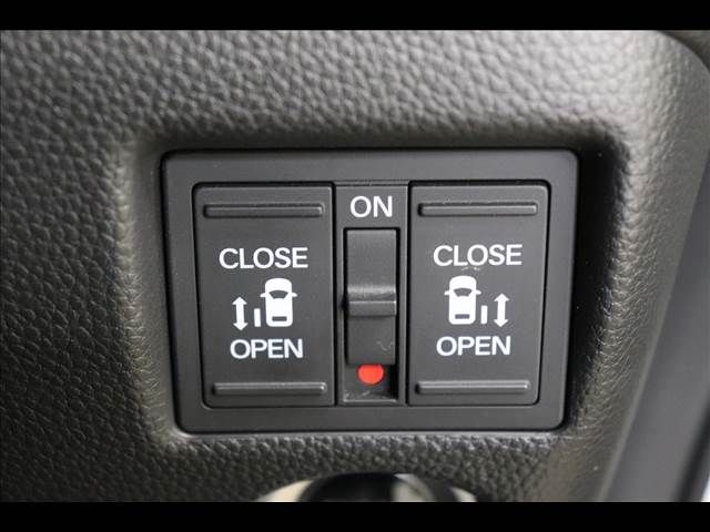 HONDA N BOX CUSTOM 2020