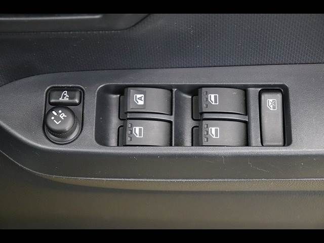 DAIHATSU MIRA e:S 2020