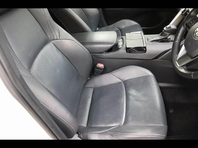 TOYOTA HARRIER HYBRID 2021