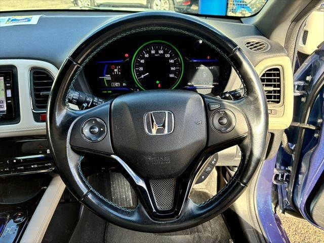 HONDA VEZEL HYBRID 2015