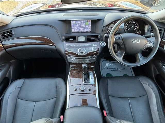 NISSAN FUGA HYBRID 2015