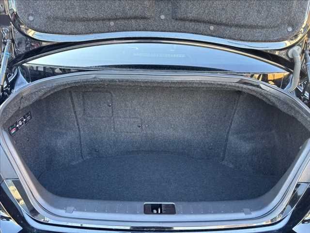 NISSAN FUGA HYBRID 2015