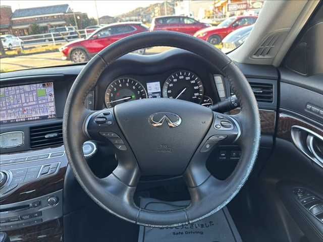 NISSAN FUGA HYBRID 2015