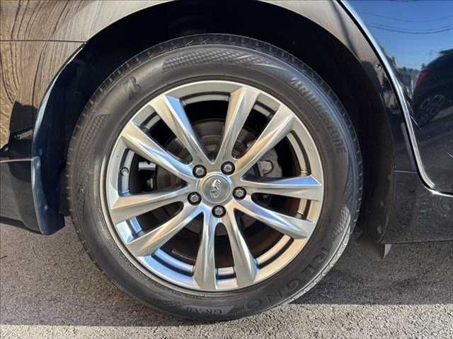 NISSAN FUGA HYBRID 2015