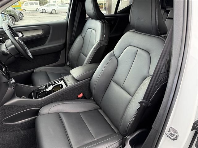 VOLVO VOLVO XC40 2018