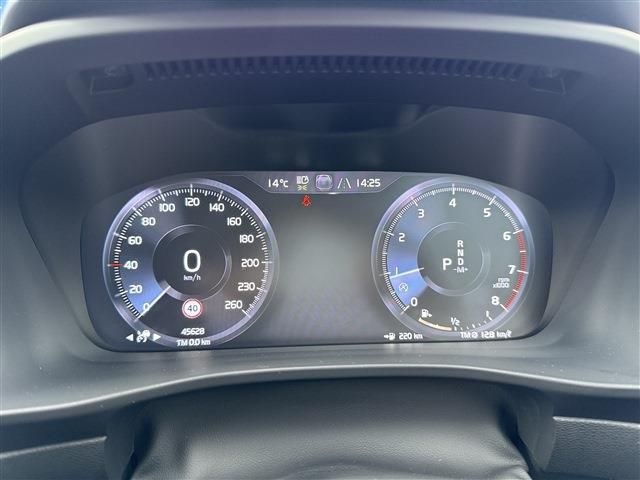 VOLVO VOLVO XC40 2018