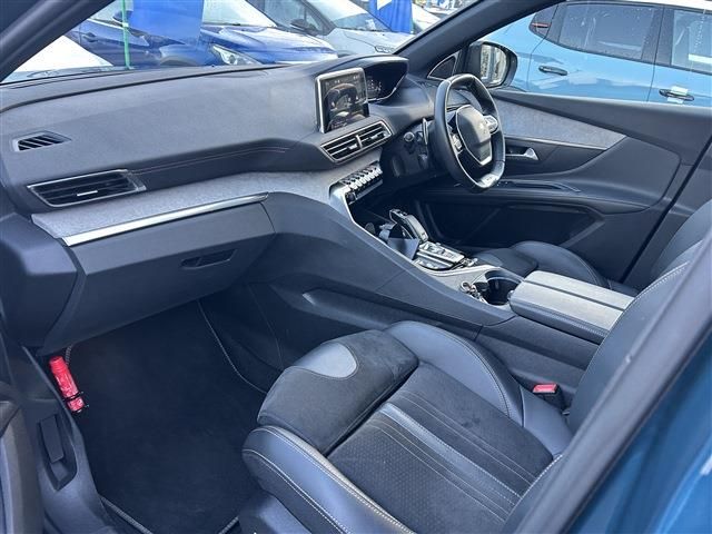 PEUGEOT PEUGEOT 5008 2021