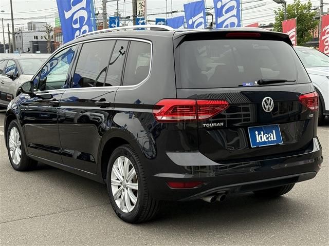 VOLKSWAGEN VOLKSWAGEN GOLF TOURAN 2017