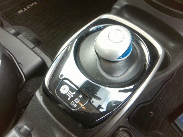 NISSAN NOTE 4WD 2019