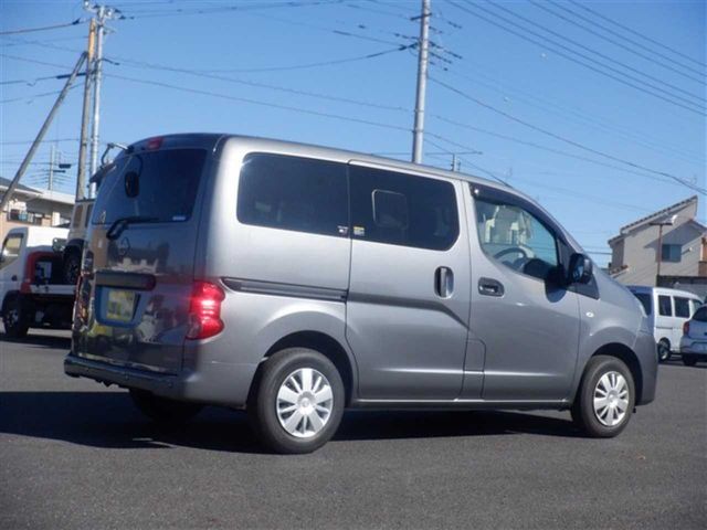 NISSAN NV200 VANETTE van 2025