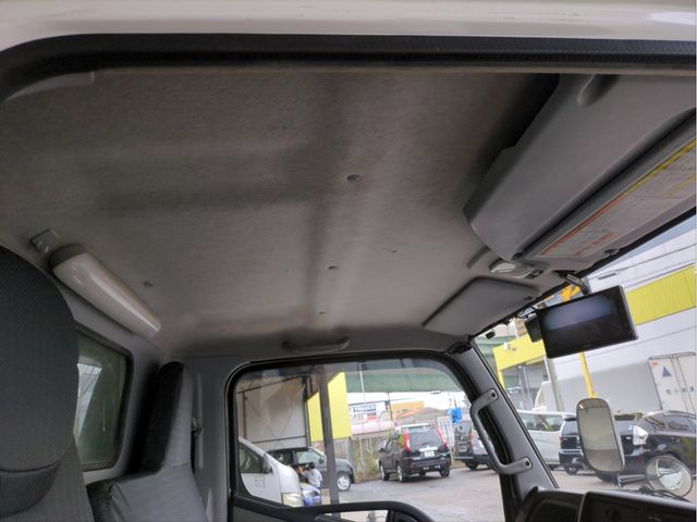 MITSUBISHI CANTER 2019