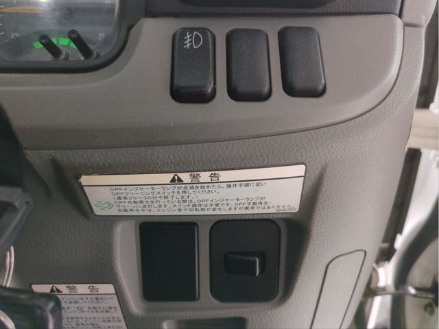 MITSUBISHI CANTER 2019