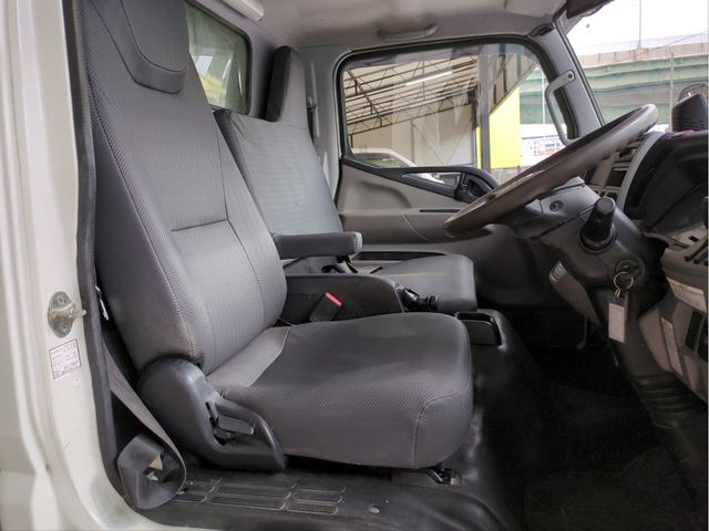 MITSUBISHI CANTER 2019