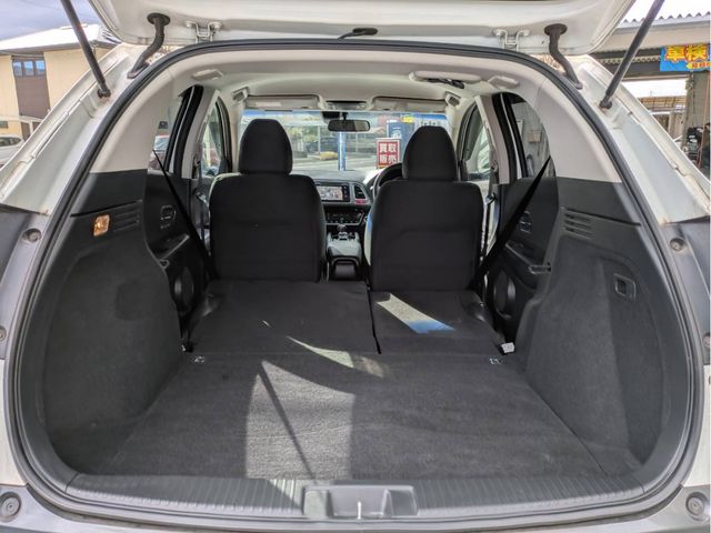 HONDA VEZEL HYBRID 2015