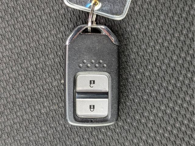 HONDA VEZEL HYBRID 2015