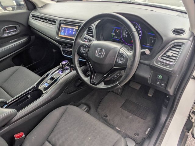 HONDA VEZEL HYBRID 2015