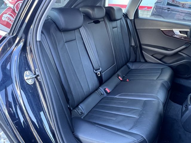 AUDI AUDI A4 AVANT 2017