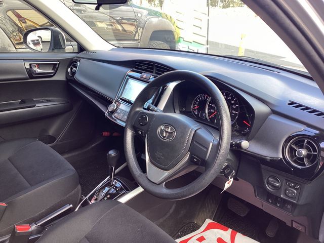 TOYOTA COROLLA FIELDER 2018