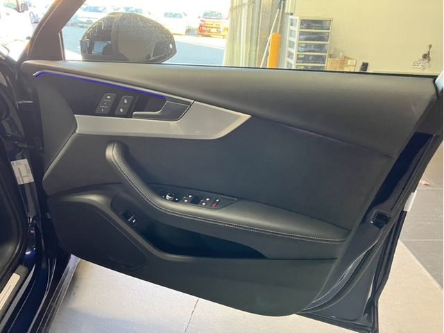 AUDI AUDI A4 AVANT 2022