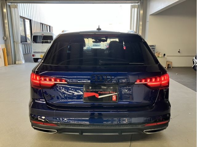 AUDI AUDI A4 AVANT 2022