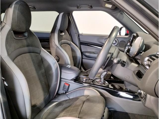 BMW MINI CLUBMAN 2020