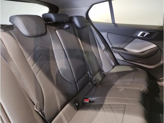 BMW BMW 1series 2025