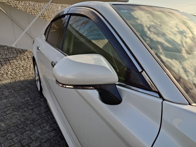 TOYOTA CAMRY HYBRID 2019