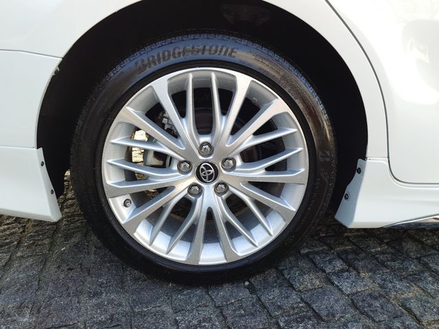 TOYOTA CAMRY HYBRID 2019