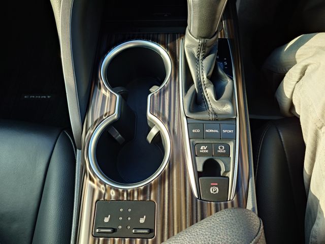 TOYOTA CAMRY HYBRID 2019