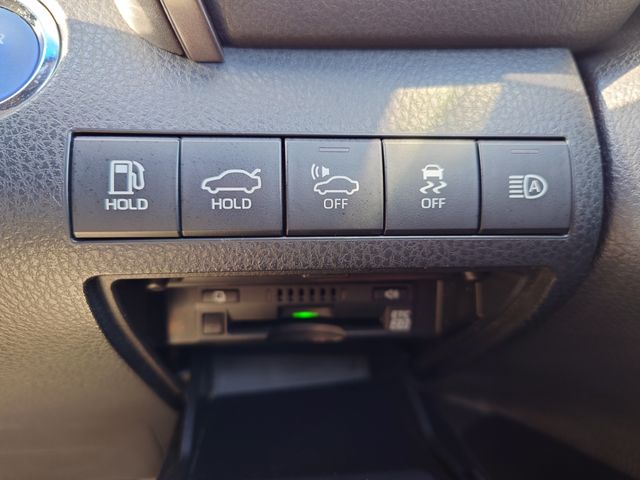 TOYOTA CAMRY HYBRID 2019