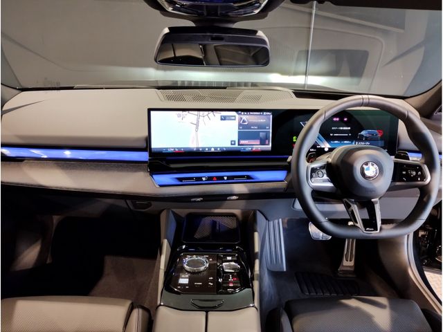 BMW BMW 5series TOURING 2024