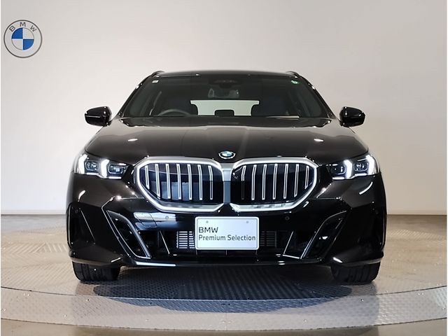 BMW BMW 5series TOURING 2024
