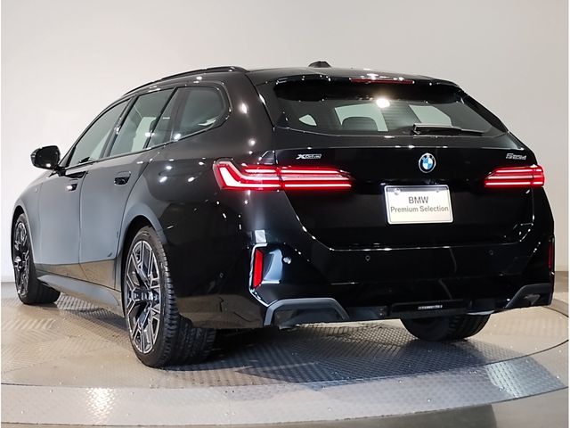 BMW BMW 5series TOURING 2024