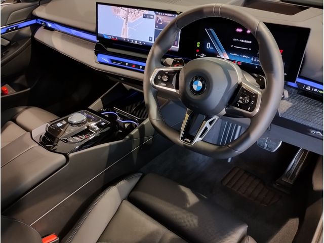 BMW BMW 5series TOURING 2024