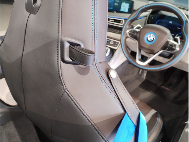 BMW BMW i8 ROADSTAR 2020