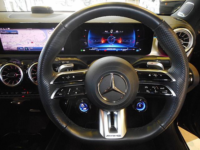 MERCEDES BENZ MERCEDES AMG A class 2024