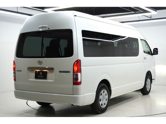 TOYOTA HIACE wagon 4WD 2025