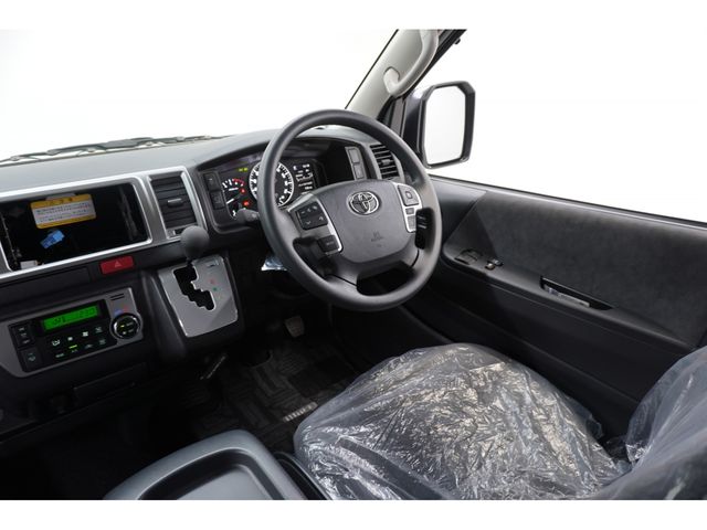 TOYOTA HIACE wagon 4WD 2025