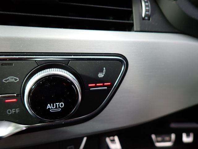 AUDI AUDI A4 AVANT 2022