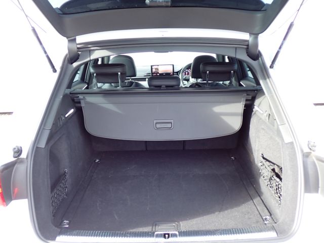 AUDI AUDI A4 AVANT 2022