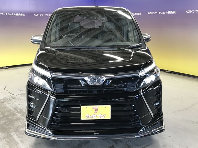 TOYOTA VOXY 2020