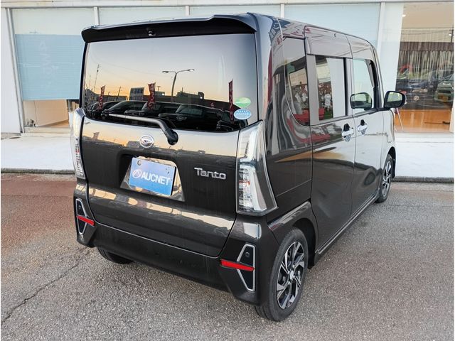 DAIHATSU TANTO CUSTOM 2020