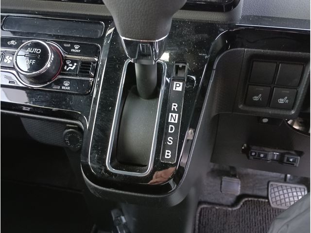 DAIHATSU TANTO CUSTOM 2020