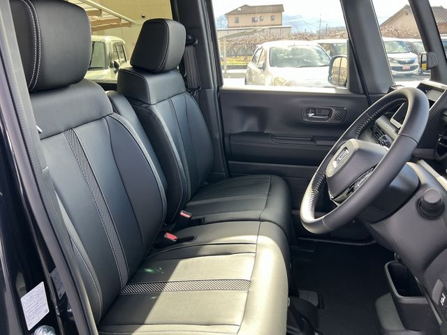 HONDA N BOX CUSTOM 4WD 2025