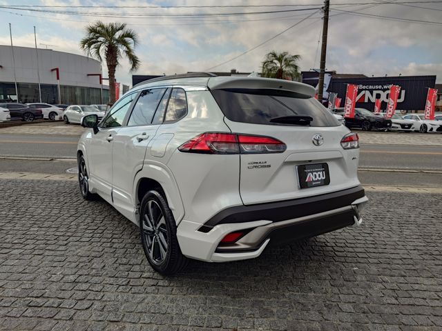 TOYOTA COROLLA CROSS HYBRID 2024
