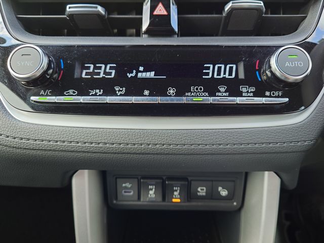 TOYOTA COROLLA CROSS HYBRID 2024