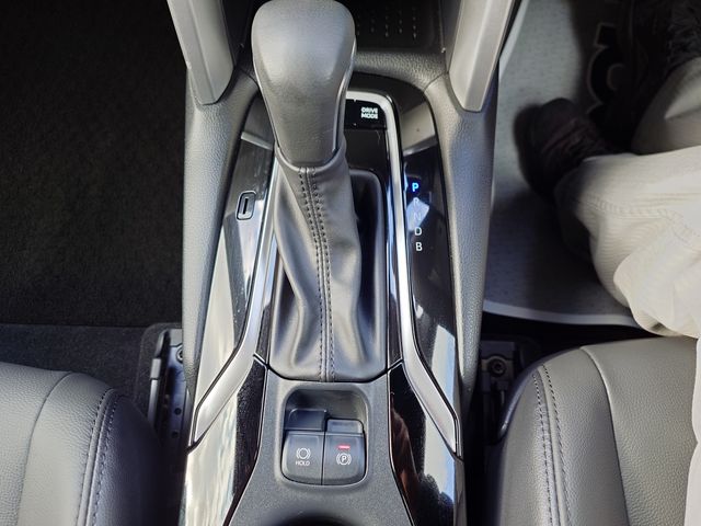 TOYOTA COROLLA CROSS HYBRID 2024